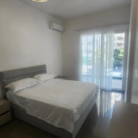 Apartamento Deluxe Two-bedroom With 2 Bathrooms Shëngjin